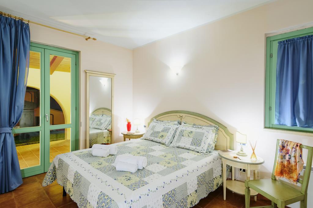 Pian Dei Mucini Resort Il Borgo Massa Marittima Room photo